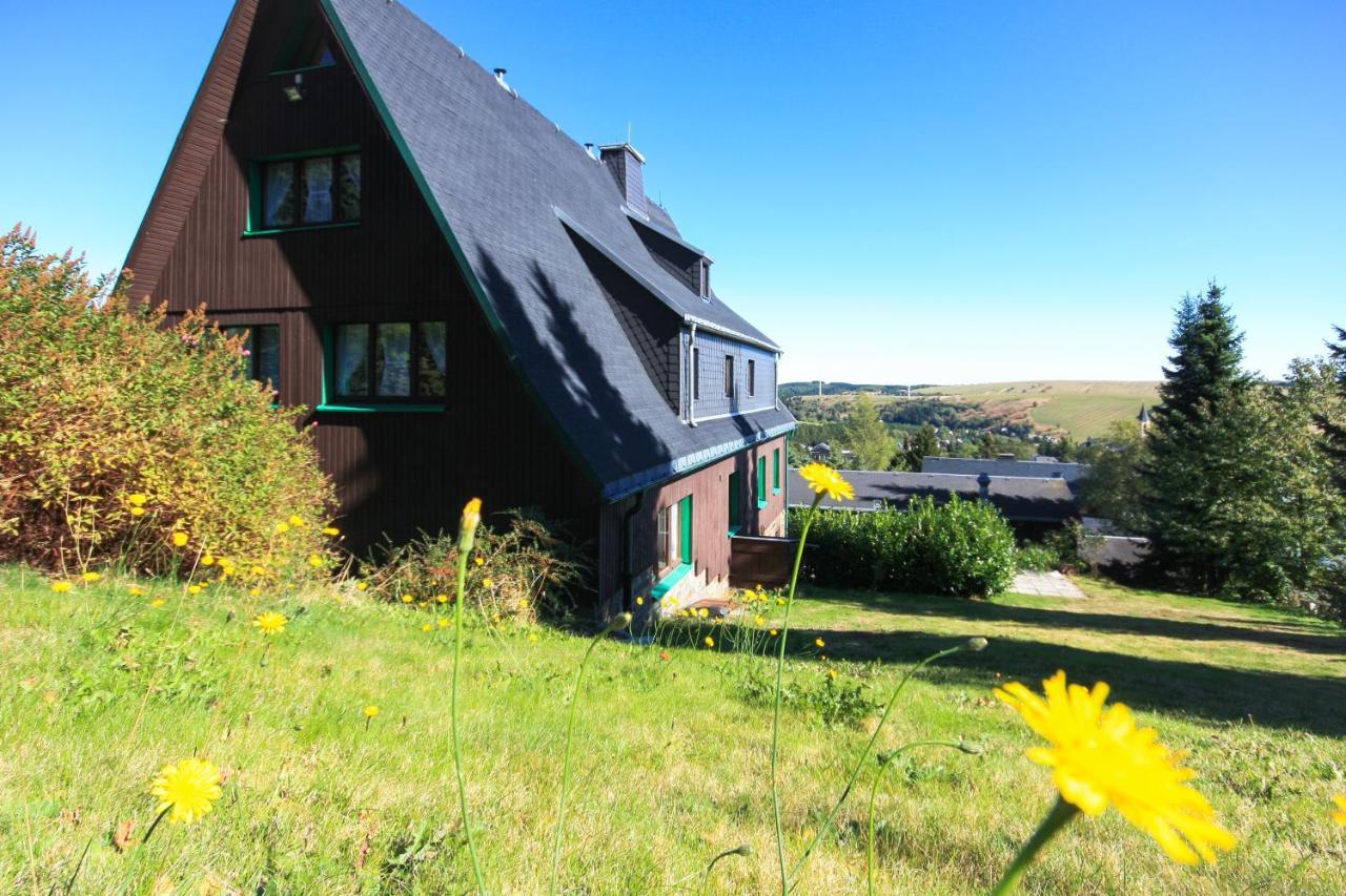 Haus Am Berg - Pension Direkt Am Skihang Oberwiesenthal Ngoại thất bức ảnh
