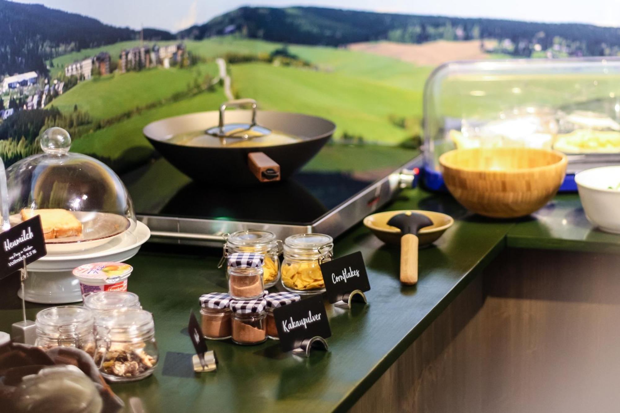 Haus Am Berg - Pension Direkt Am Skihang Oberwiesenthal Ngoại thất bức ảnh