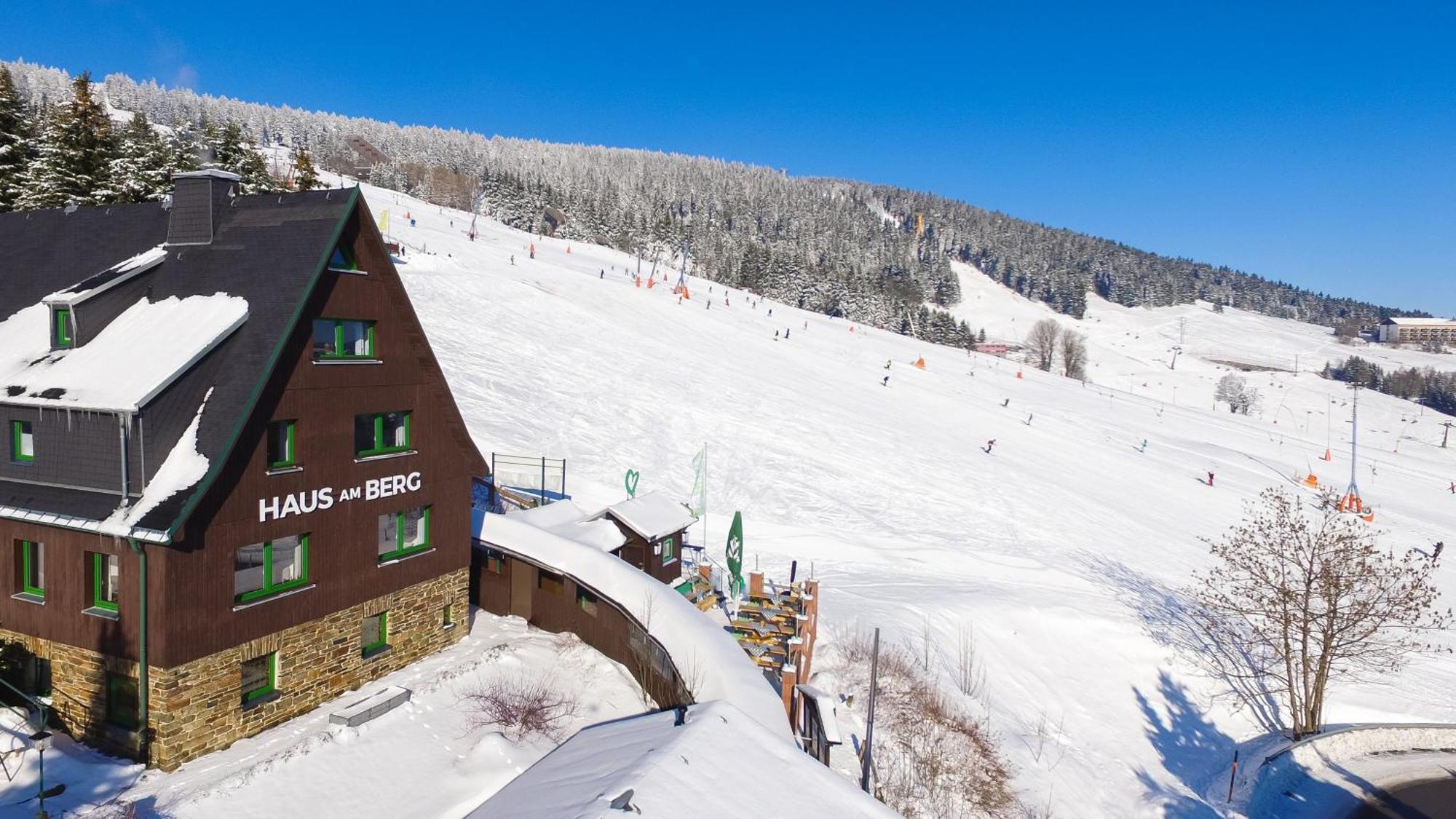 Haus Am Berg - Pension Direkt Am Skihang Oberwiesenthal Ngoại thất bức ảnh